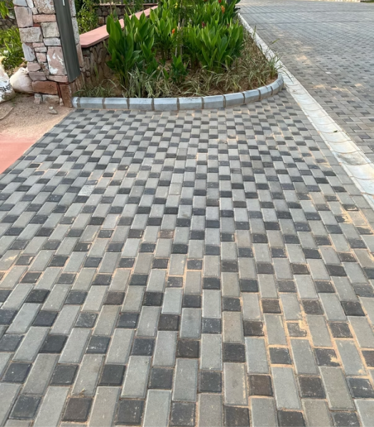 Flexi Paver II – Patio Installation