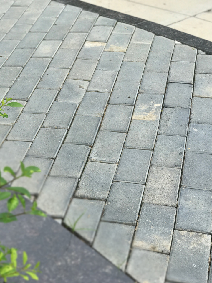 Brick 8"x4"